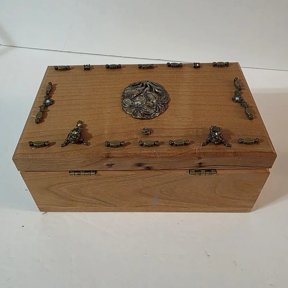 Upcycled Wooden Jewelry Trinket Box